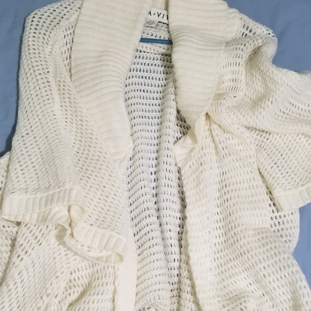 Sweater 3x Ava and Viv Cream Colored